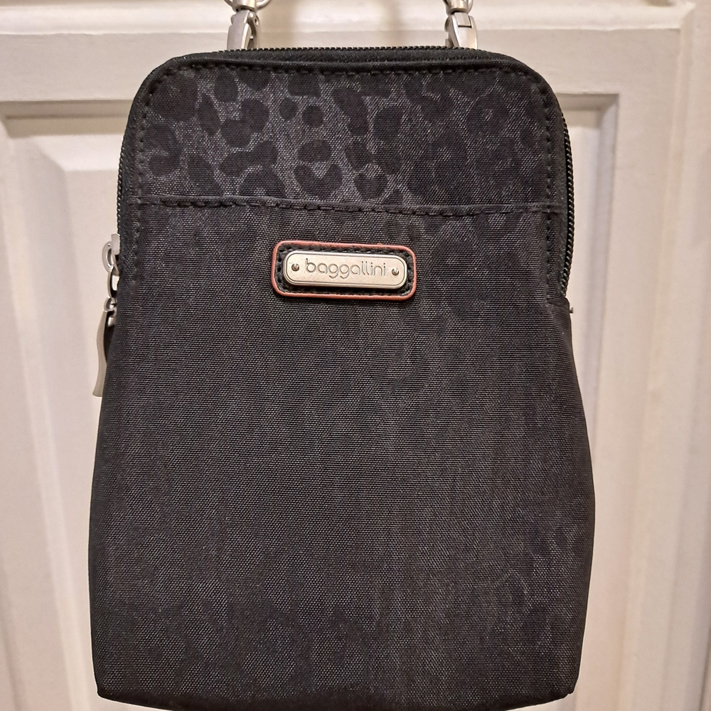 Baggallini Black Leopard Print Crossbody Bag
